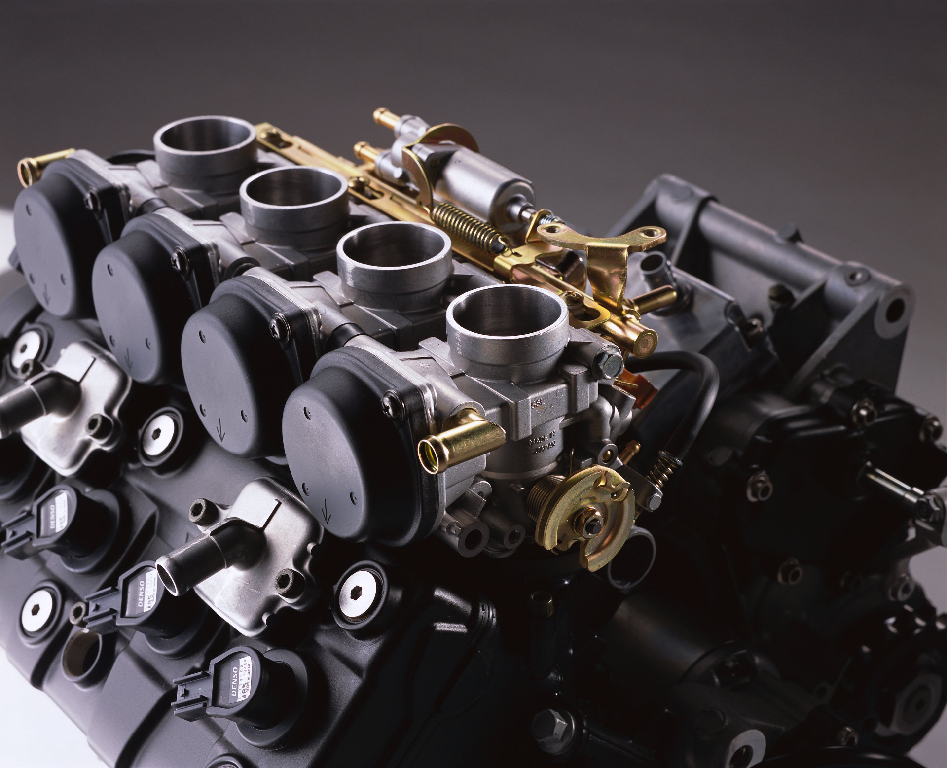 YZF-R6 - Product Library - Product Library | YAMAHA MOTOR CO., LTD.