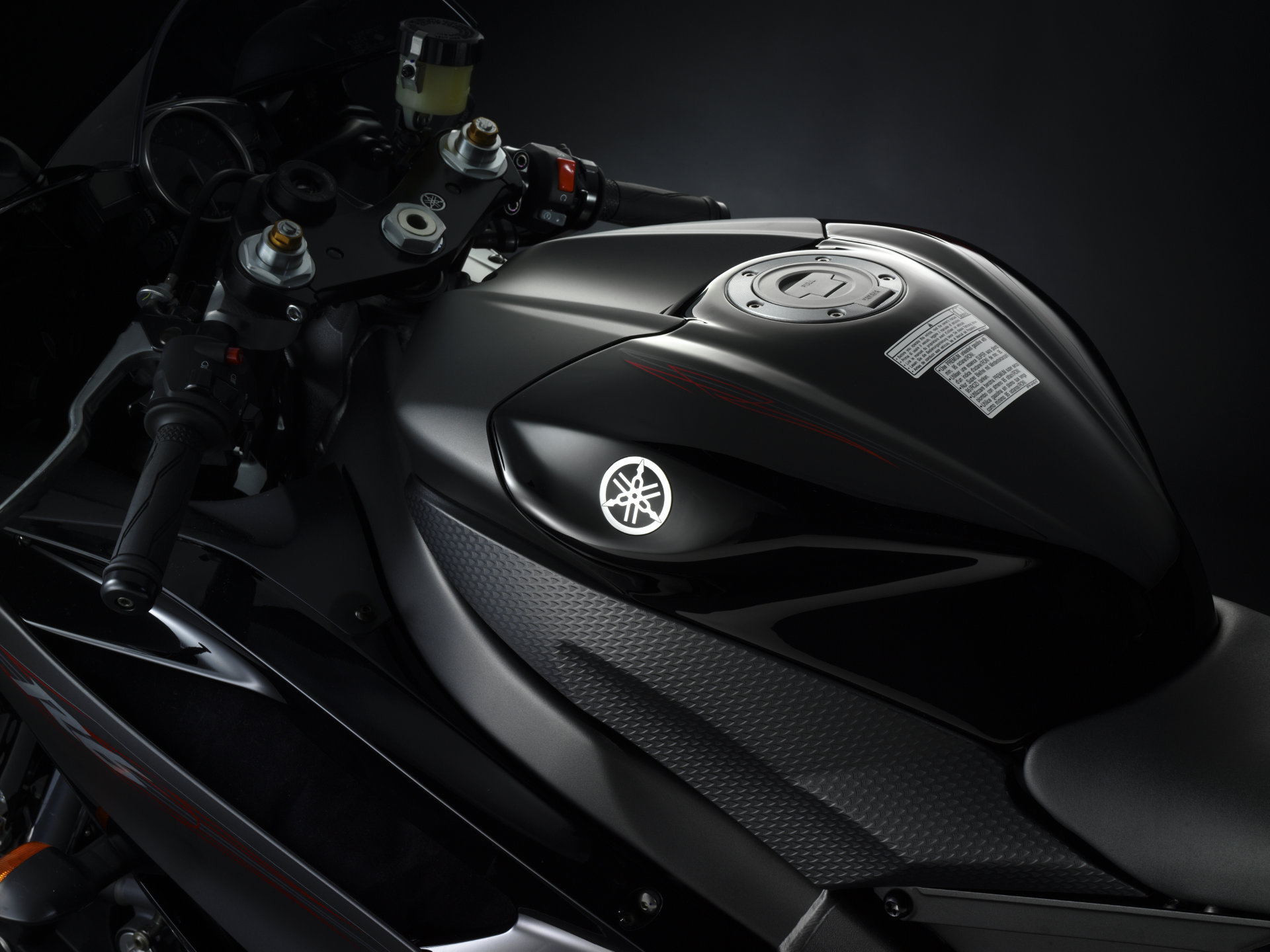 YZF-R6 - Product Library - Product Library | YAMAHA MOTOR CO., LTD.