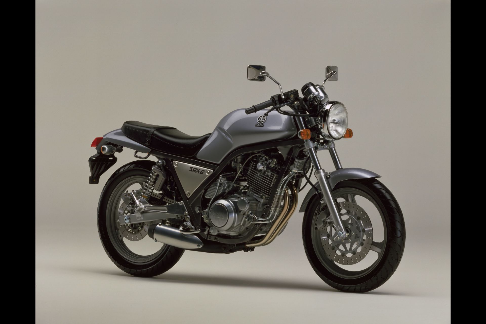 SRX600 - Product Library - Product Library | YAMAHA MOTOR CO., LTD.