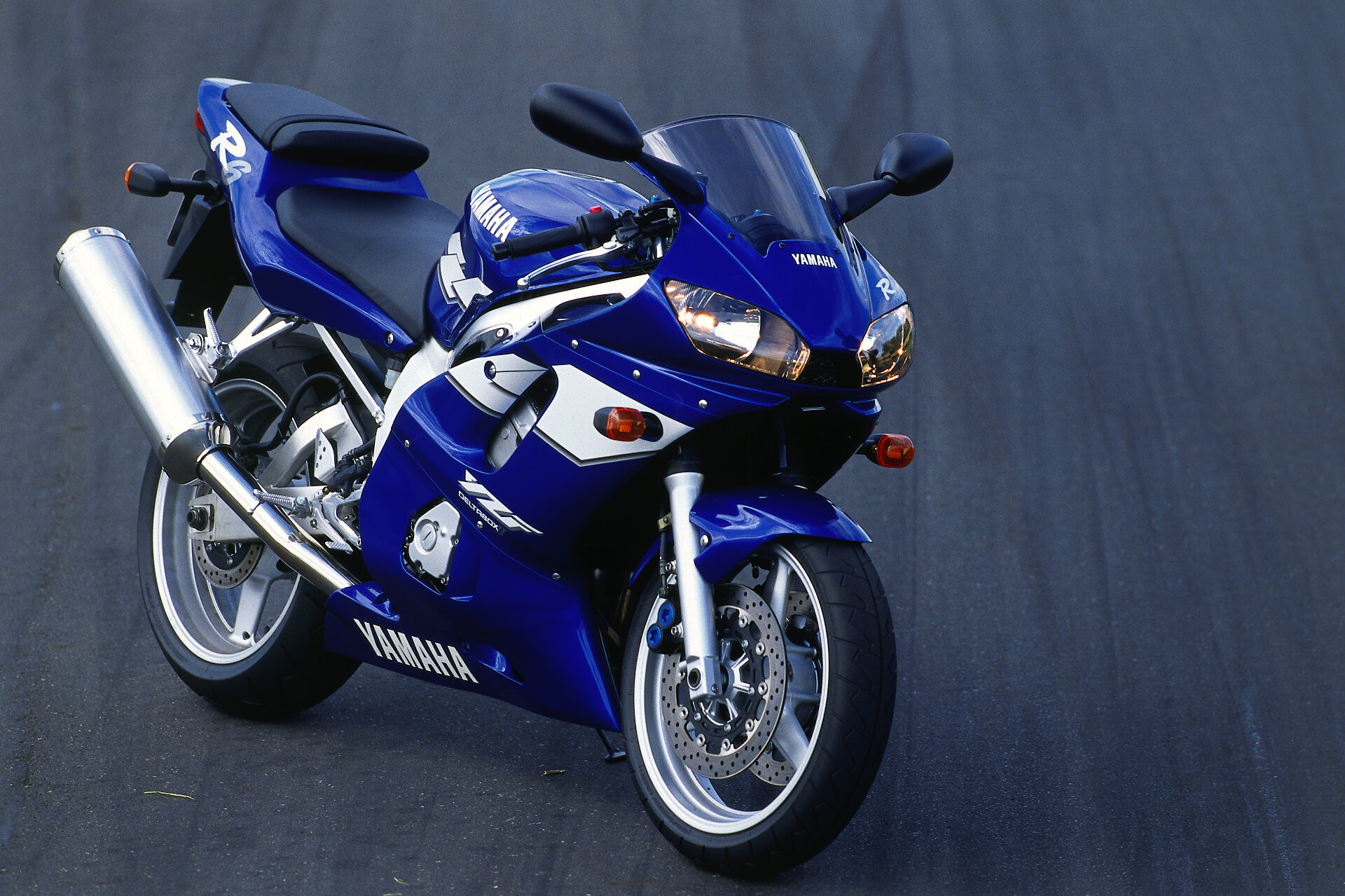 YZF600R - Product Library - Product Library | YAMAHA MOTOR CO., LTD.