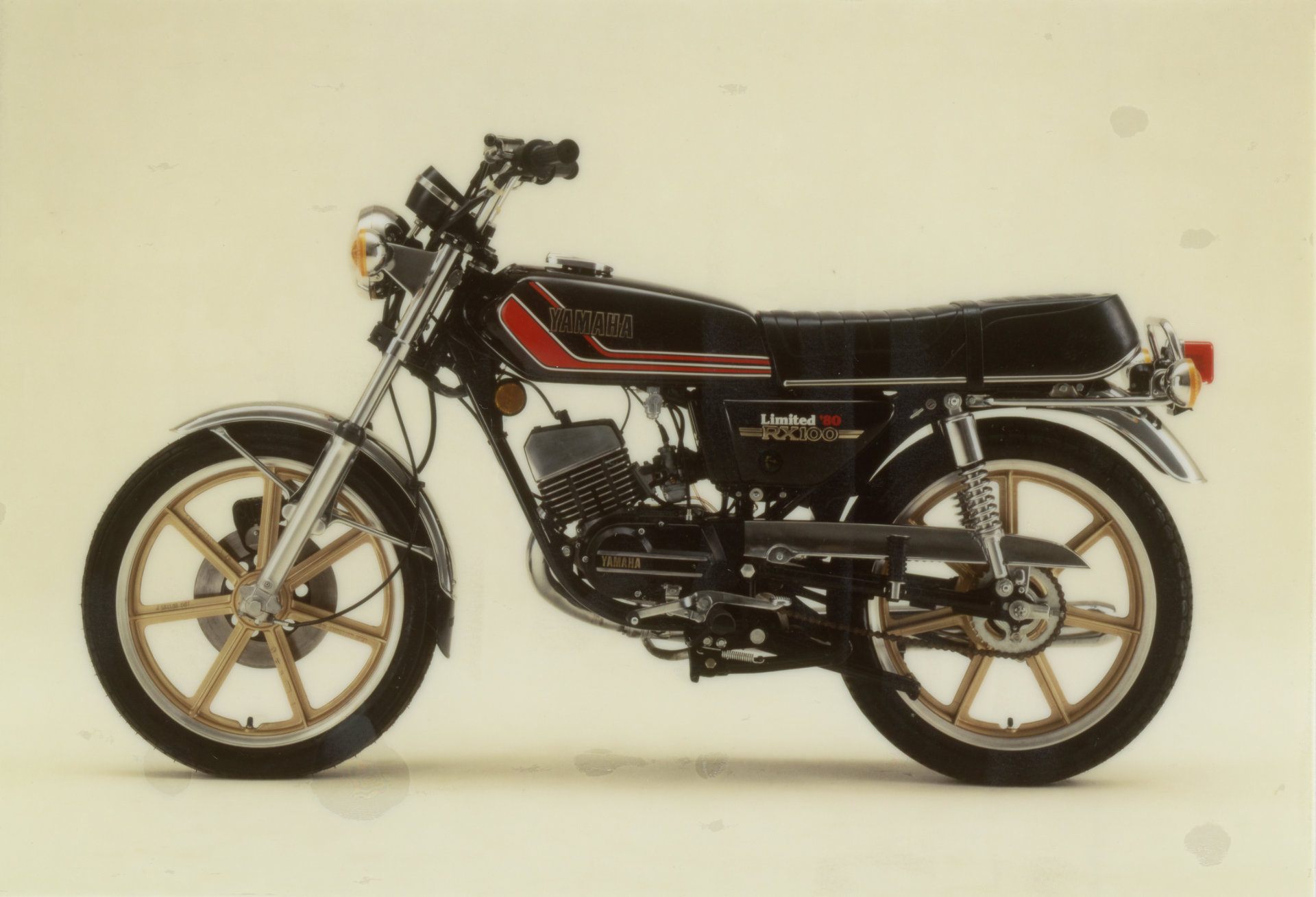 RX100 - Product Library - Product Library | YAMAHA MOTOR CO., LTD.
