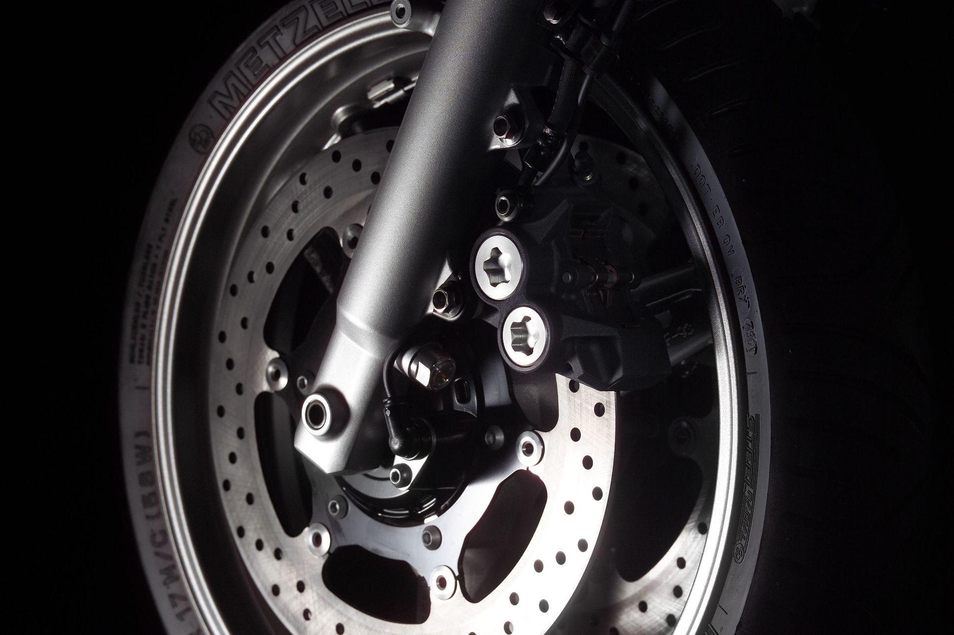 FJR1300A - Product Library - Product Library | YAMAHA MOTOR CO., LTD.
