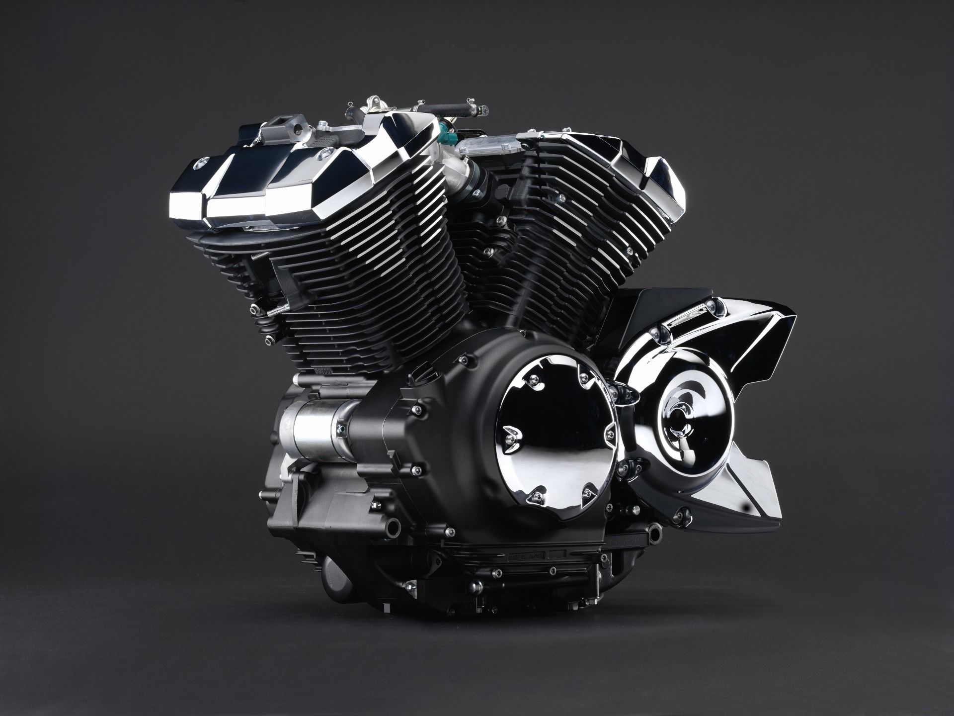 Yamaha v twin. 6fz двигатель. Двигатель yamaha v10 ox99. Yamaha v8. Оппозитный двигатель v образный.