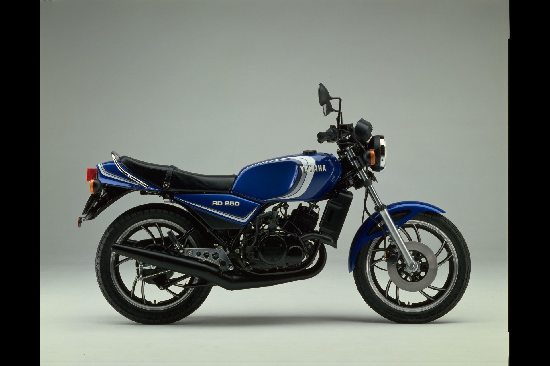 RD250 - Product Library - Product Library | YAMAHA MOTOR CO., LTD.