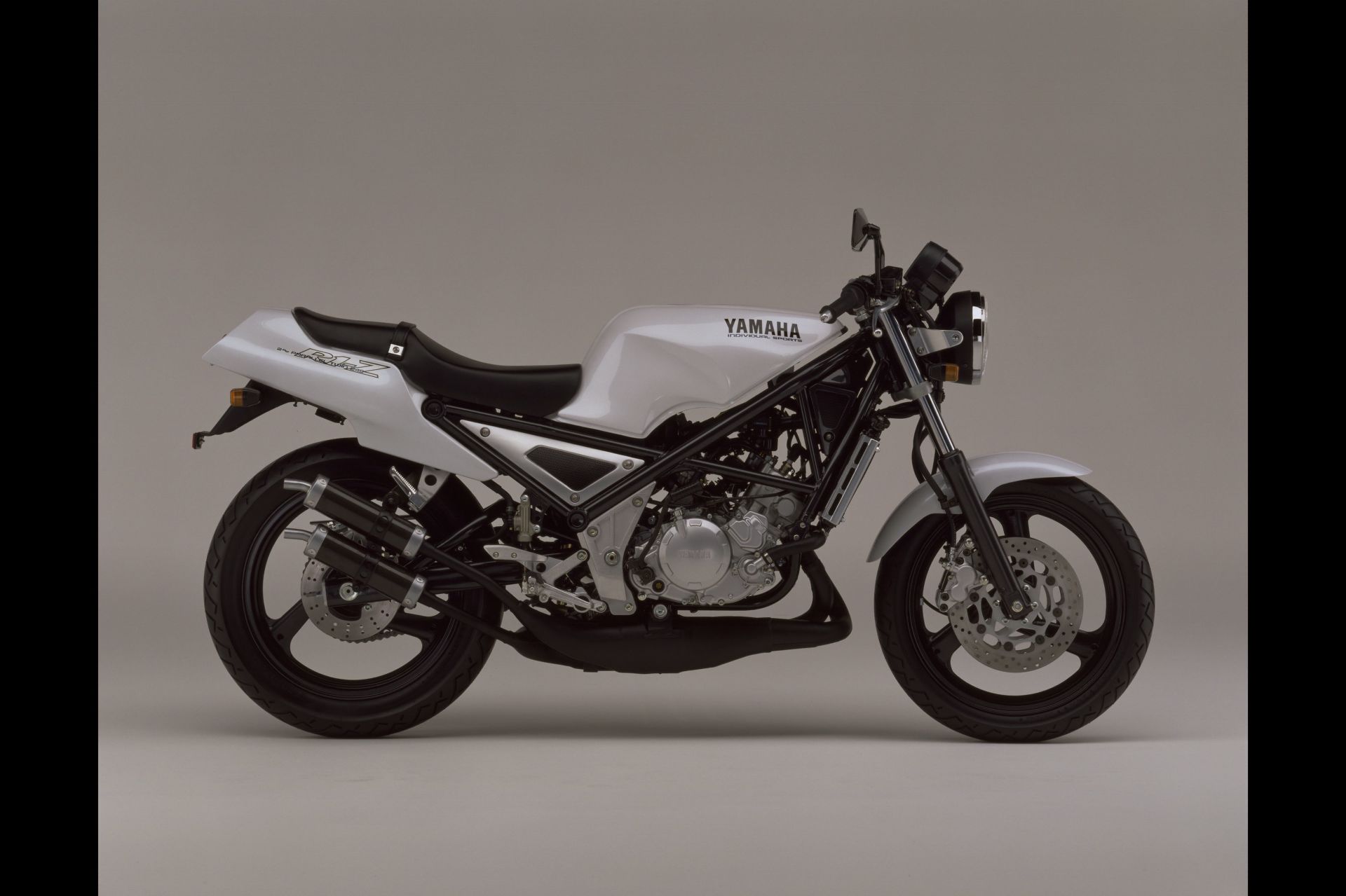 R1-Z - Product Library - Product Library | YAMAHA MOTOR CO., LTD.
