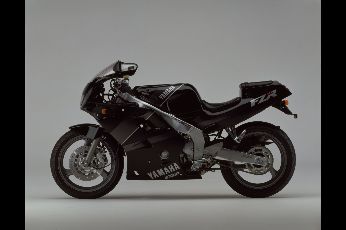 FZR250R